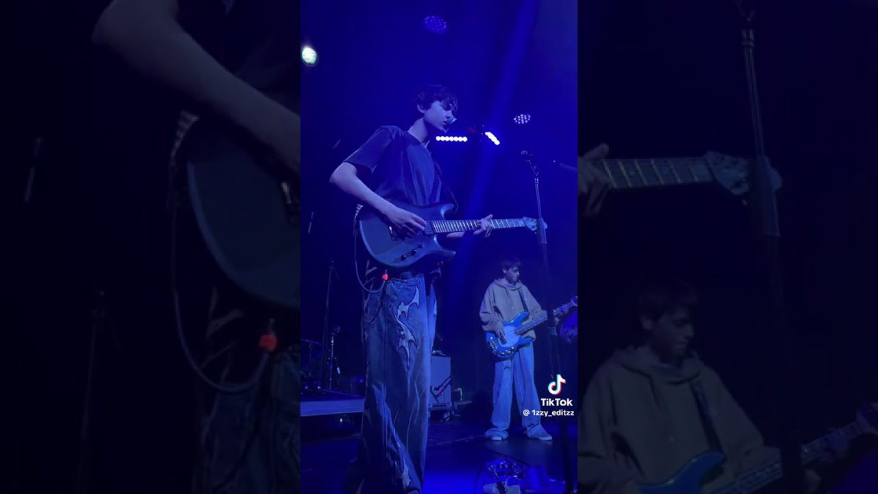 New unreleased song “paint a picture”. Also credits to the owner of the video 