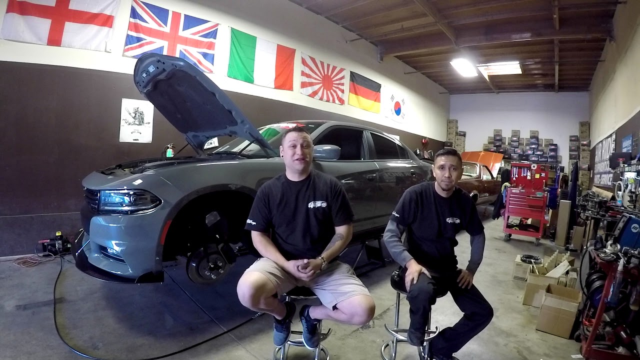 2017 Dodge Charger R/T - Universal Air Suspension Kit - Air Lift 3P Management installation