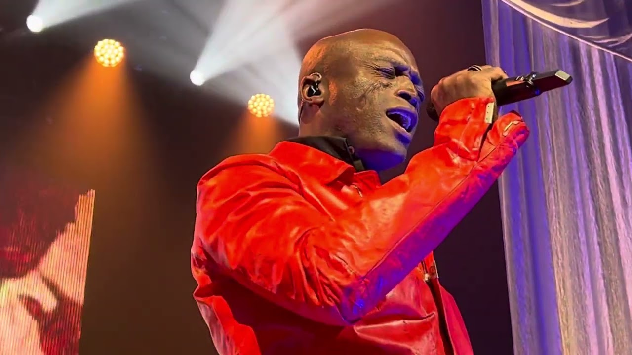 SEAL performing “CRAZY” in Toronto May 15, 2023. MASSEY HALL