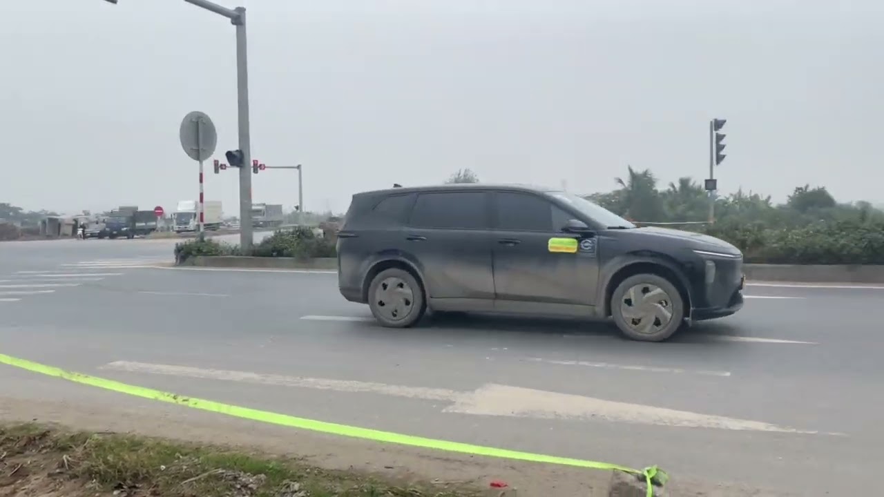 ĐÀO HỐ KHOAN XUYÊN ĐƯỜNG VỊ TRÍ THỨ 4 CỐ GẮNG HOÀN THÀNH TRƯỚC TẾT