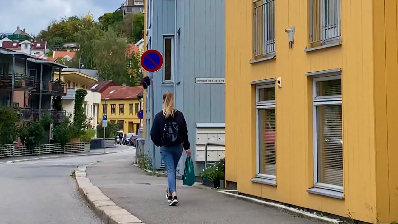 WALKING UP TO 💝 GAMLE BYEN september 2021 by oslo elsa67