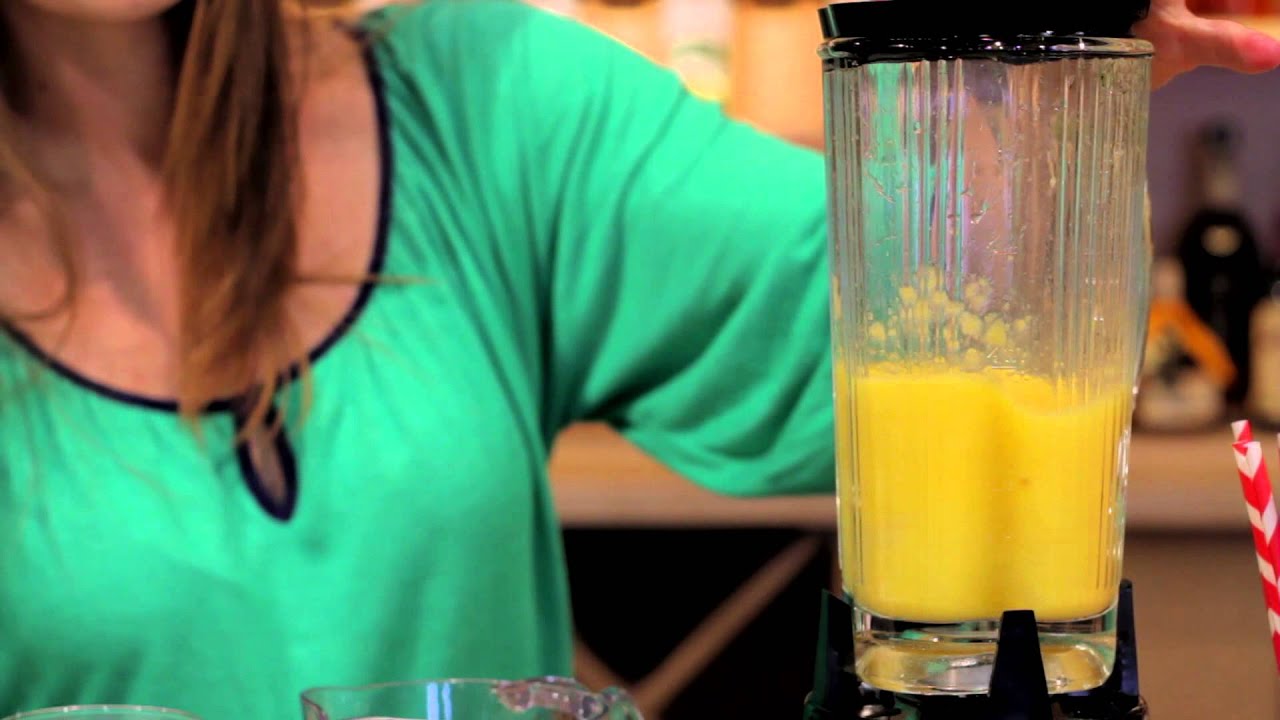 How to Make Daiquiris With a Blender : Mojito & Daiquiri Recipes