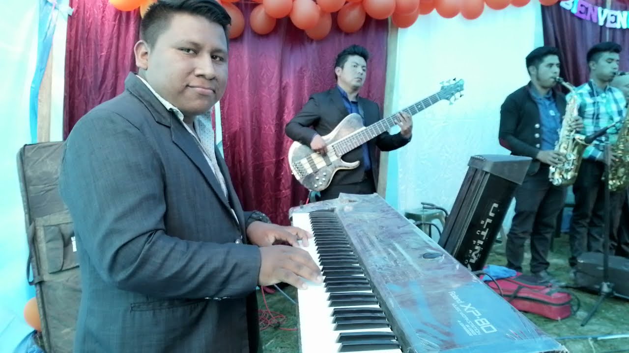 Coros Mi corazón te quiere expresar🎵tocando en vivo 🎵