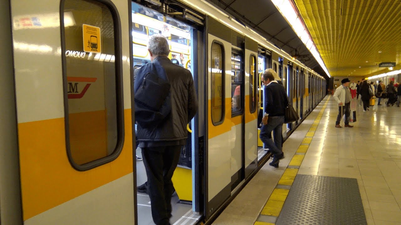 Metro Milan Duomo (Ligne 3)