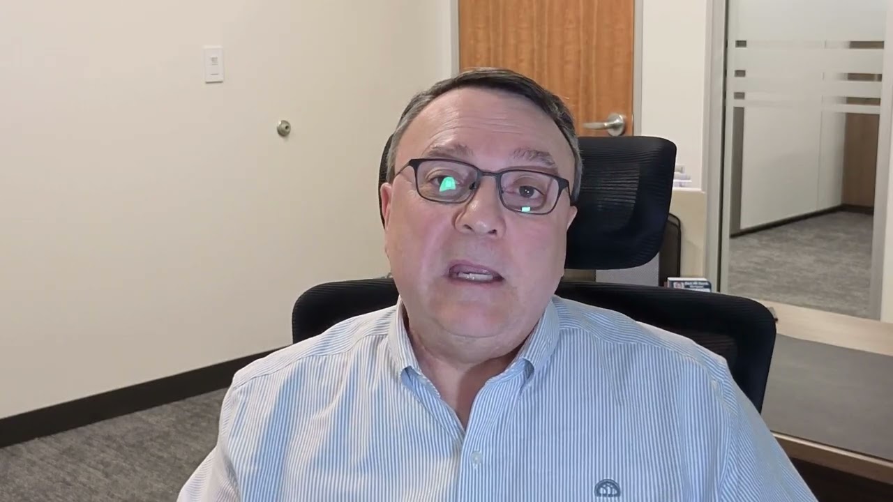 How does the credit score model work