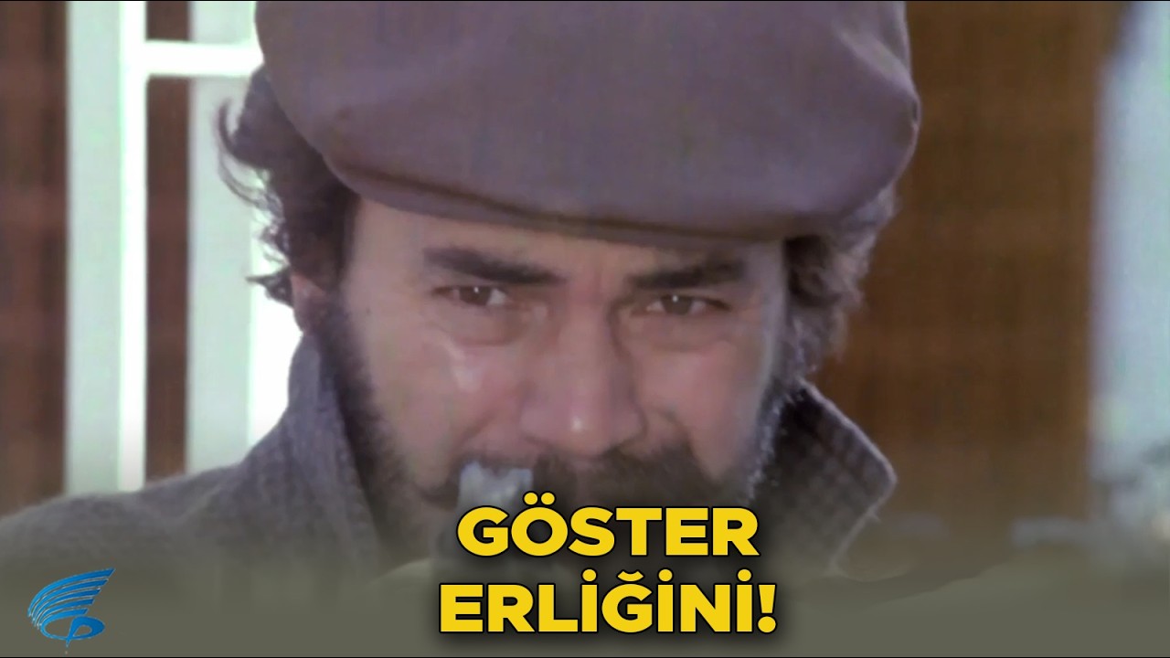 Ben Topraktan Bir Canım l Türk Filmi l Orhan, Ağanın Verdiği, Görevi Zor Da Olsa Tamamlıyor