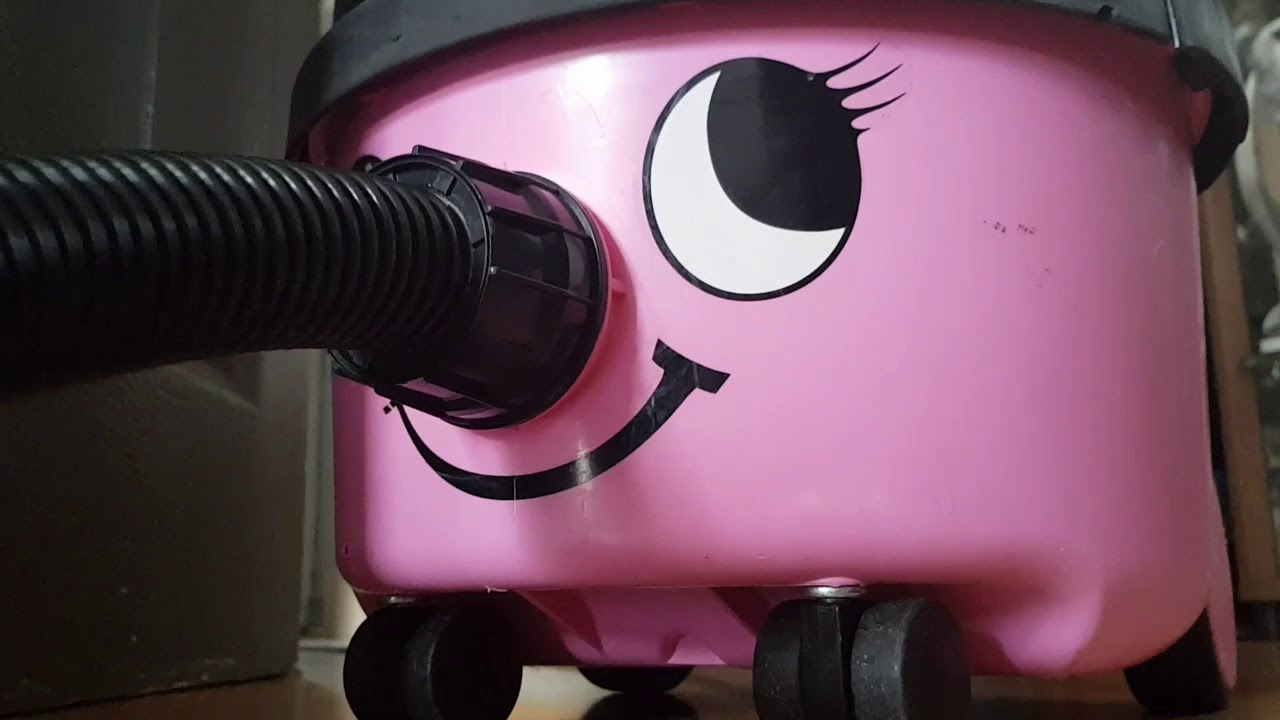 Hetty (henry hoover) sound to help your fussy baby sleep