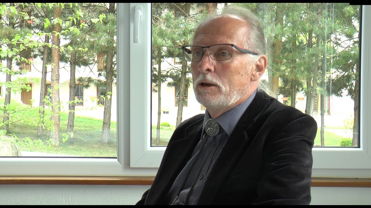 A Kárpát-haza Őrei: Dr. Csámpai Ottó szociológus, Nyitracsehi