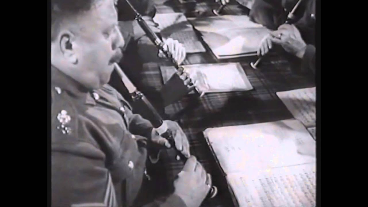 Rare Footage of Pipe Major Willie Ross at Edinburgh Castle
