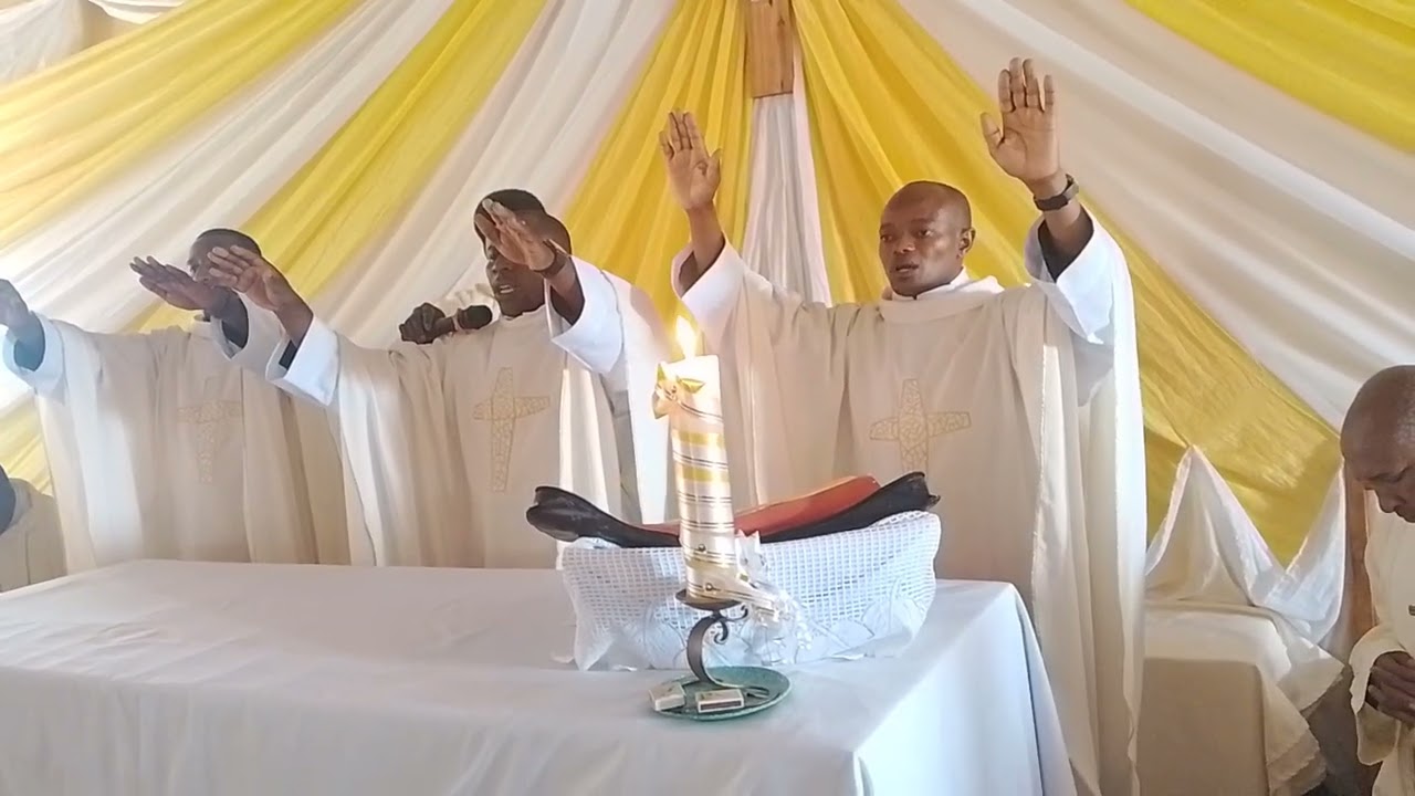 #KARIBU UPOKEA BARAKA YA MAPADRE WAPYA WA SHIRIKA LA DAMU TAKATIFU C.PP.S AKIWEMO PADRE MFILINGE