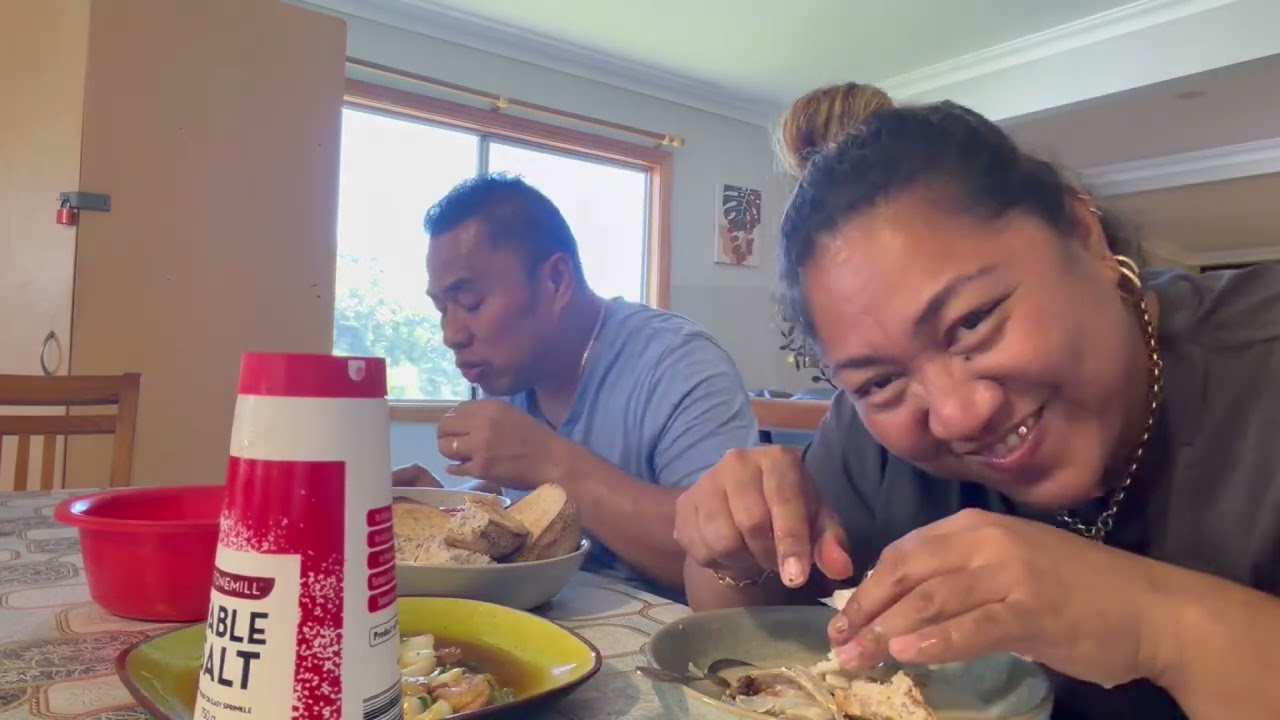 Muckbang vlogs