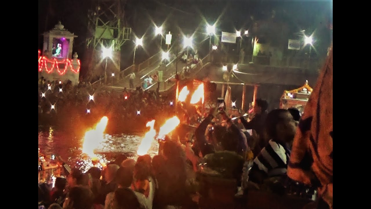 Ganga Aarti Haridwar - Evening ganga aarti - Sandhya aarti haridwar - Uttarakhanad - India