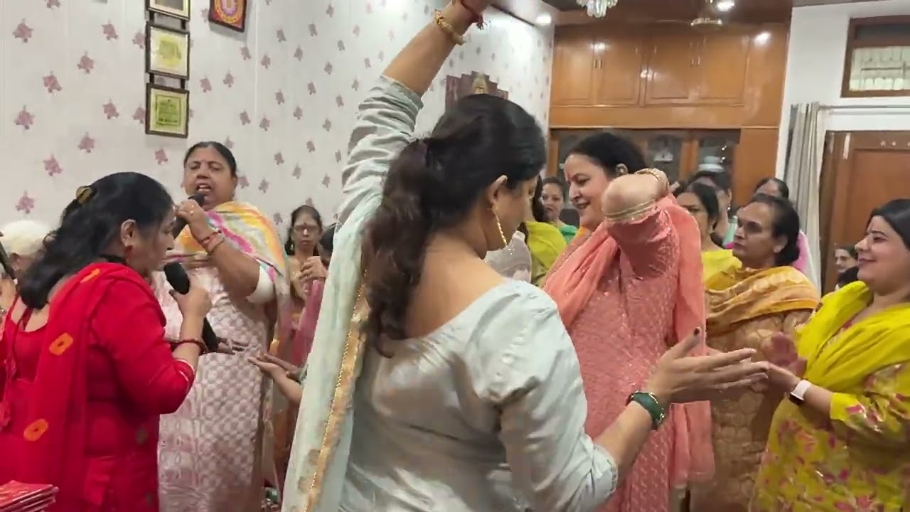 Balle balle ke bhagto ke ghr dhol vejde 