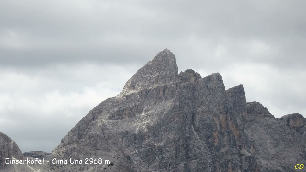 Dai Prati di Croda Rossa al Passo di Monte Croce, con il museo all'aperto della guerra 15-18