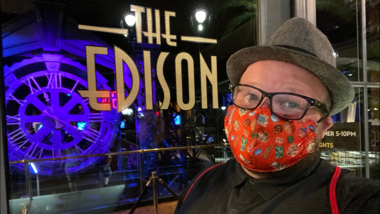 Dinner At The Edison In Disney Springs | Drinking A Smoked Old Fashion & Eating Candied Bacon