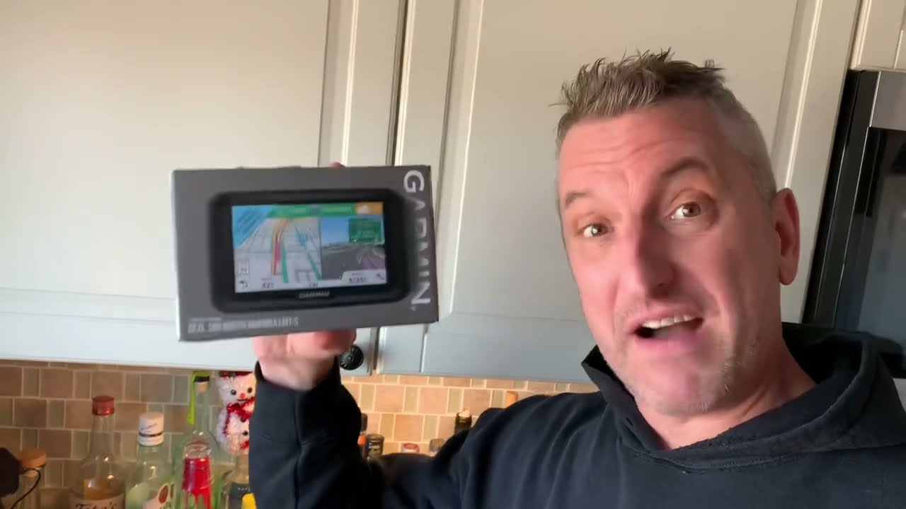 Unboxing the Garmin Dezl 580 Truck/RV GPS….High Tech! 😄