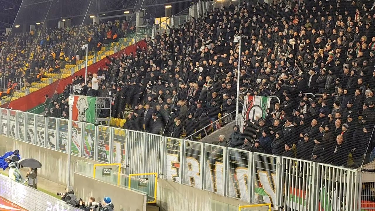GKS - Legia. Zagłębie łowcy hanysów i pozdrowienia dla zgód