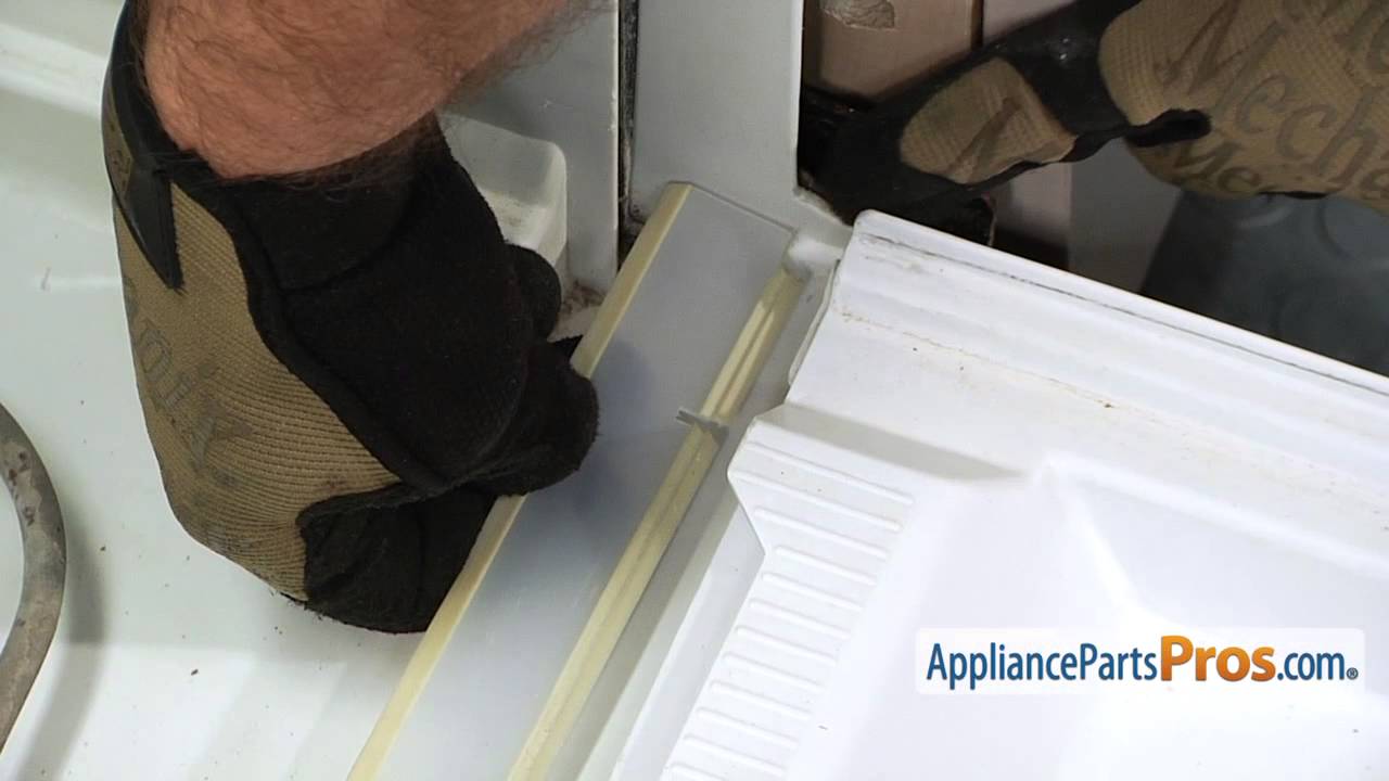 How To: Frigidaire/Electrolux Bottom Door Gasket 809006501