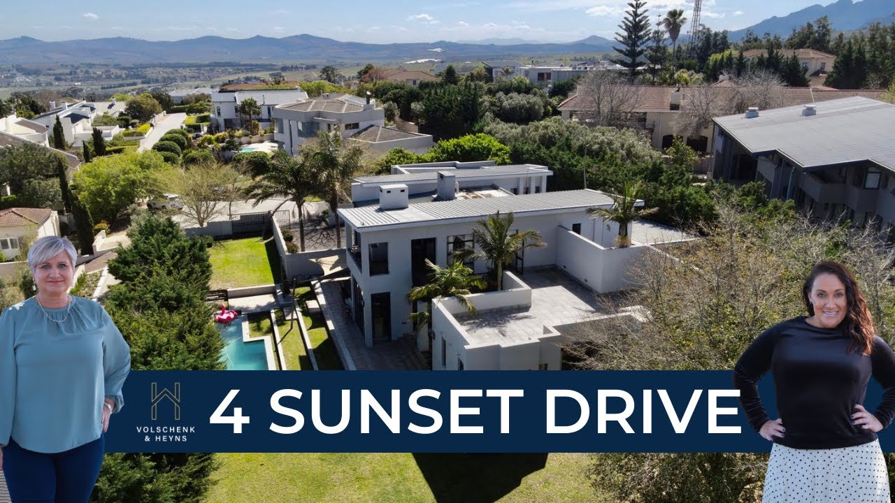 4 Sunset Drive, Bel'aire, Somerset West