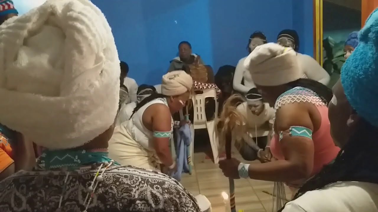 AMAWELE OOFAKU - UMGODUSO KA NTOZANELE