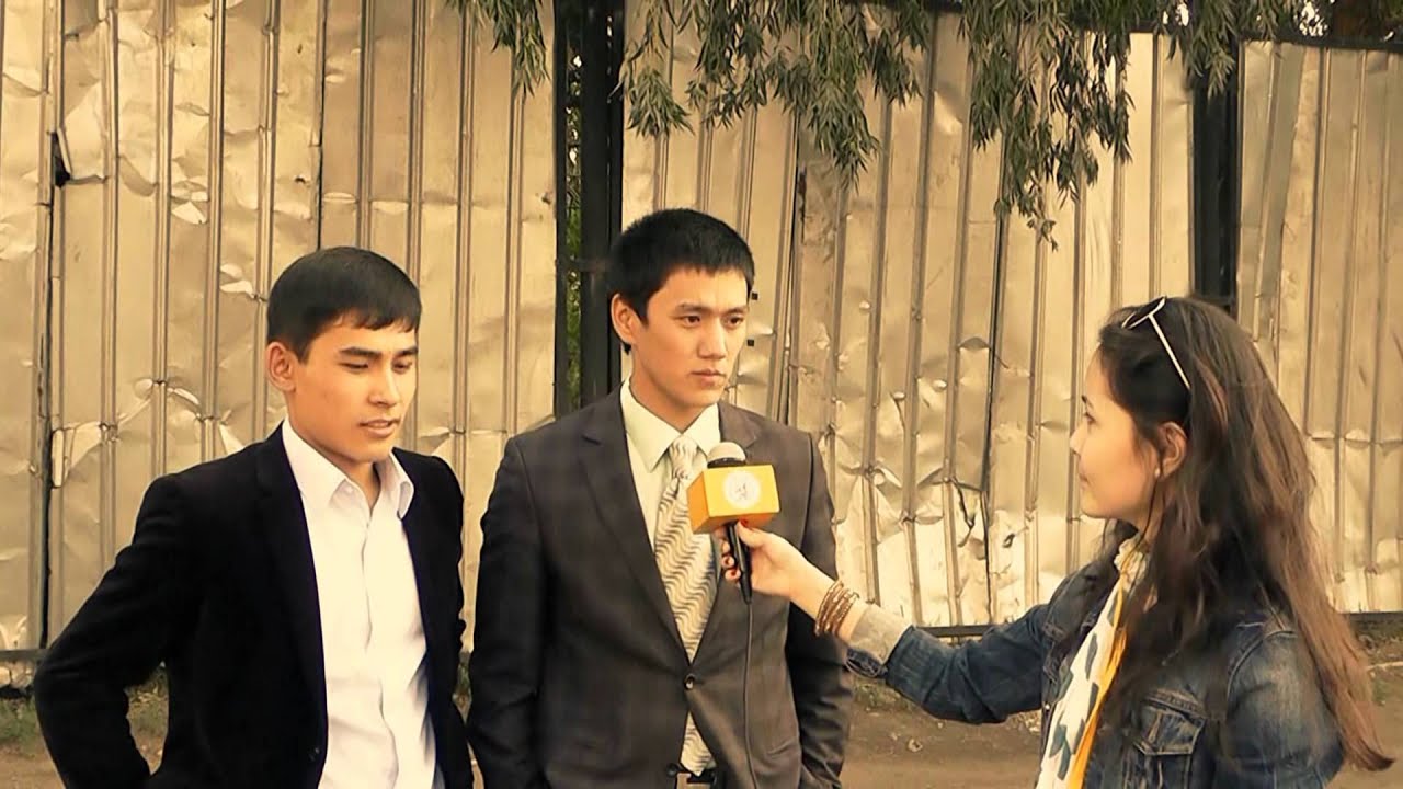КазГЮУ Times-Первый день абитуриентов 27/08/2012.wmv