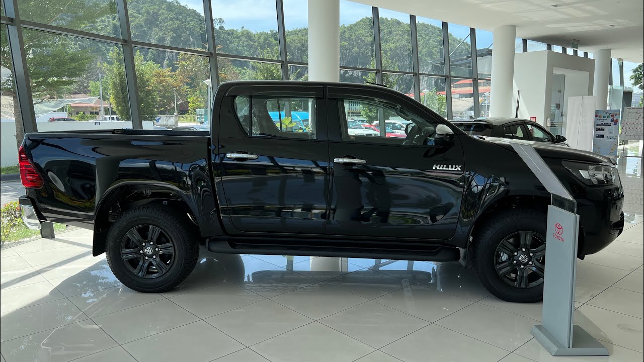All new Toyota Hilux Double Cab 2.4G (MT) 4x4 Black Color | Perfect Pick Up Off-road