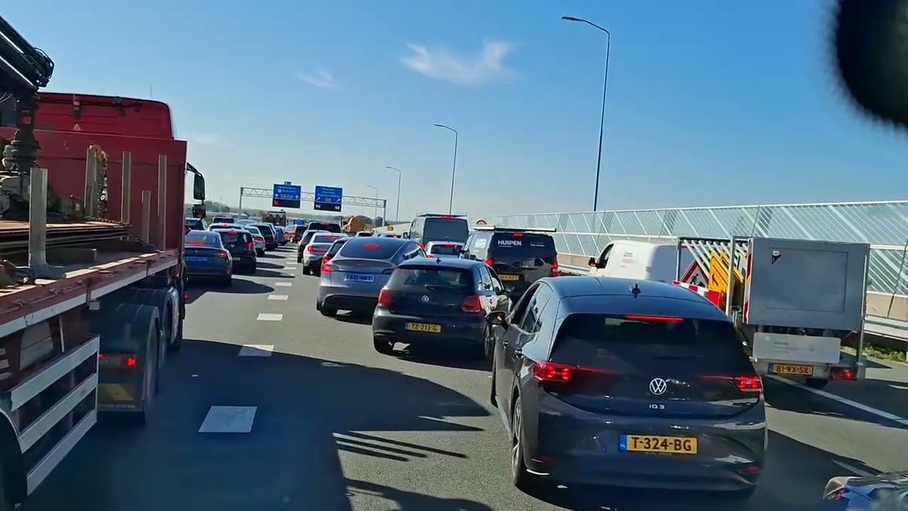 Spoedrit overplaatsing NICU van AMC Amsterdam LUMC  Leiden door de spits