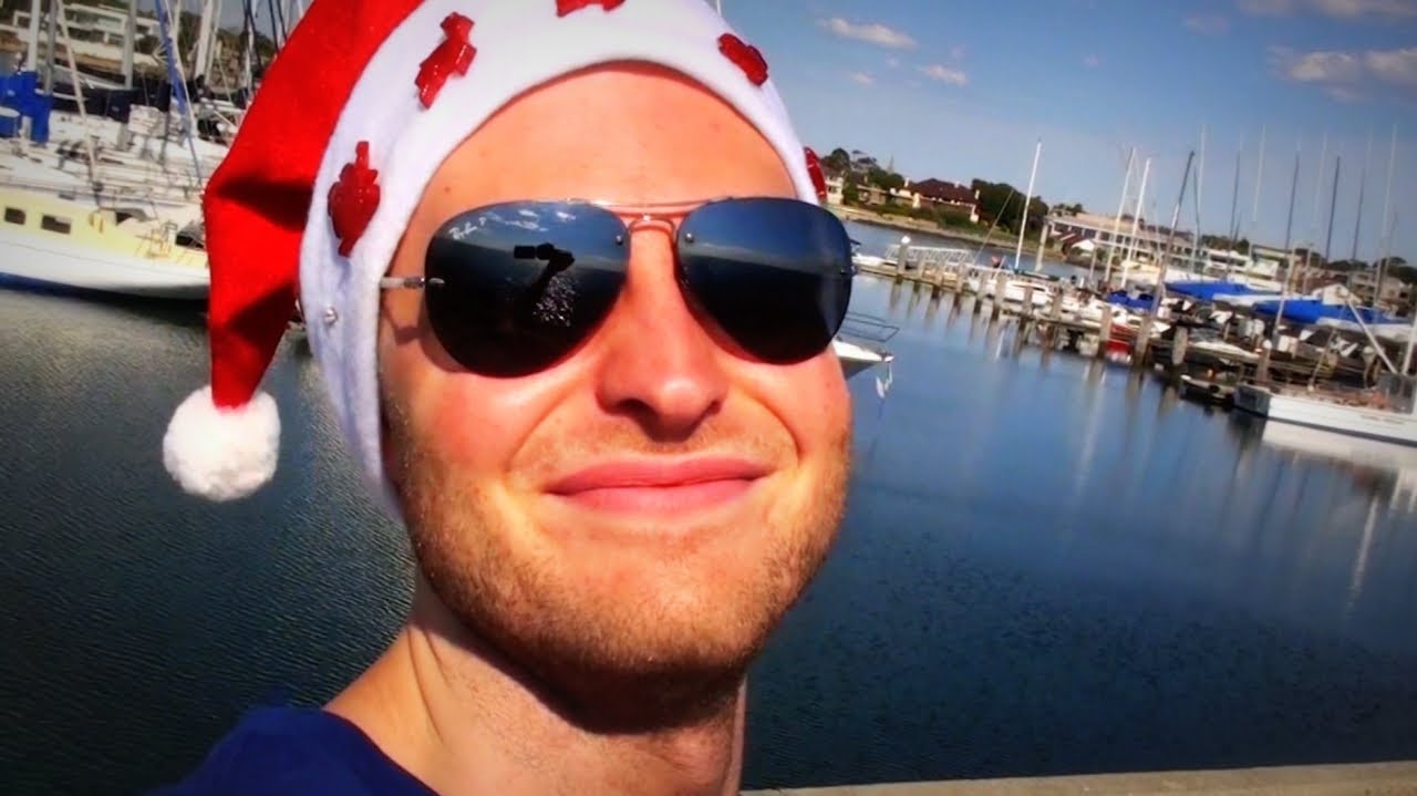 MERRY CHRISTMAS FROM STRAYA!