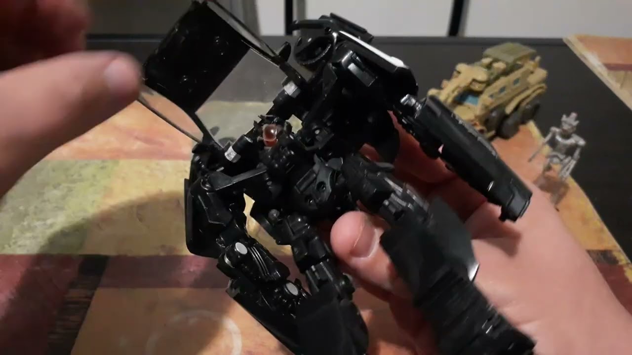 How to transform 2007 Transformers Movie Barricade and Bonecrusher