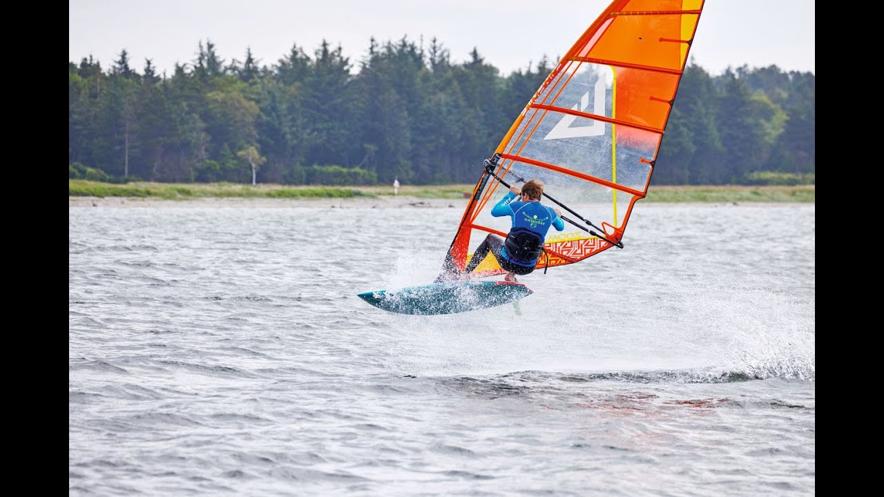 Springen beim Windsurfen – so wird's gemacht!