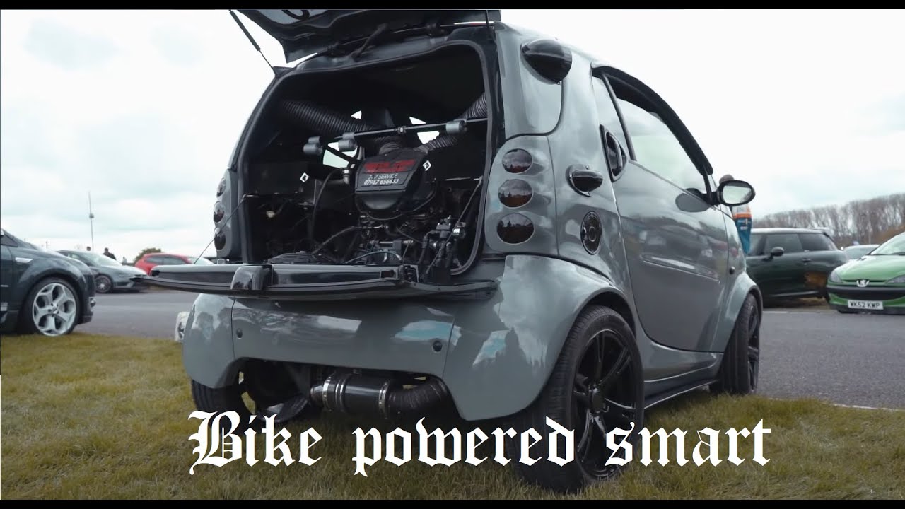 Dissing cars at adamCfest