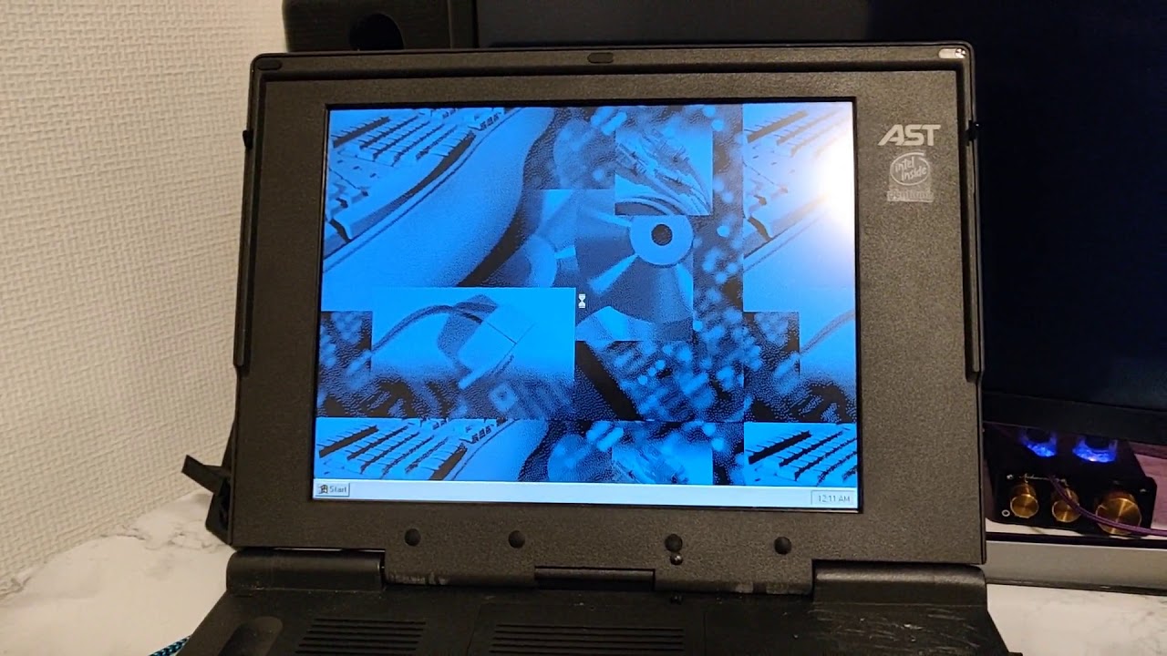 AST Ascentia 950N boot and DOOM
