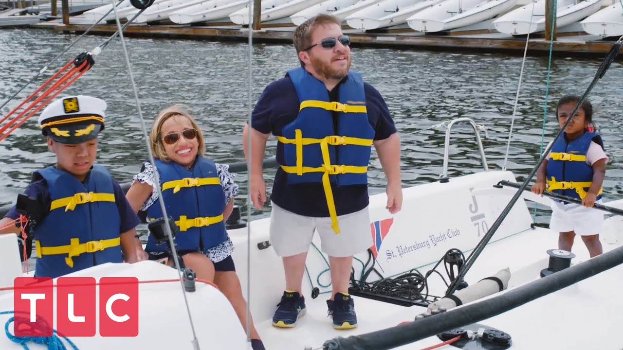 Will and Zoey Take Sailing Lessons! | The Little Couple