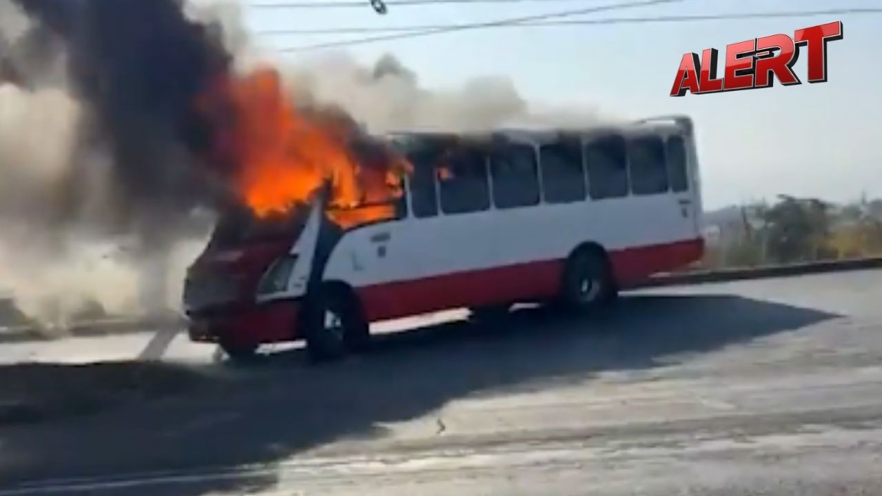 Fiery Road Blockades Emerge in Mexico Following Cartel Leader’s Death | ALERT News