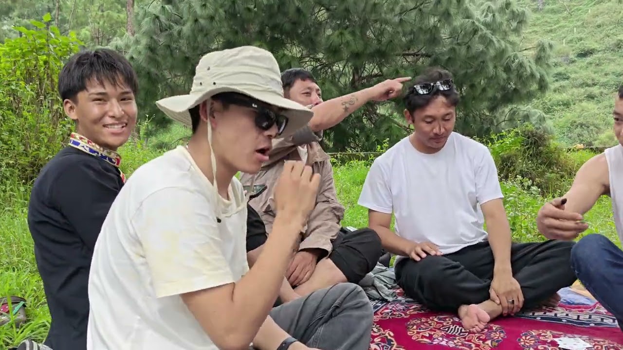 གྲོགས་པོ་འགའ་ཤས་མཉམ་དུ་འཆམ་འཆམ་སོང་། hotpot party 🎉#party #outdoors #friends
