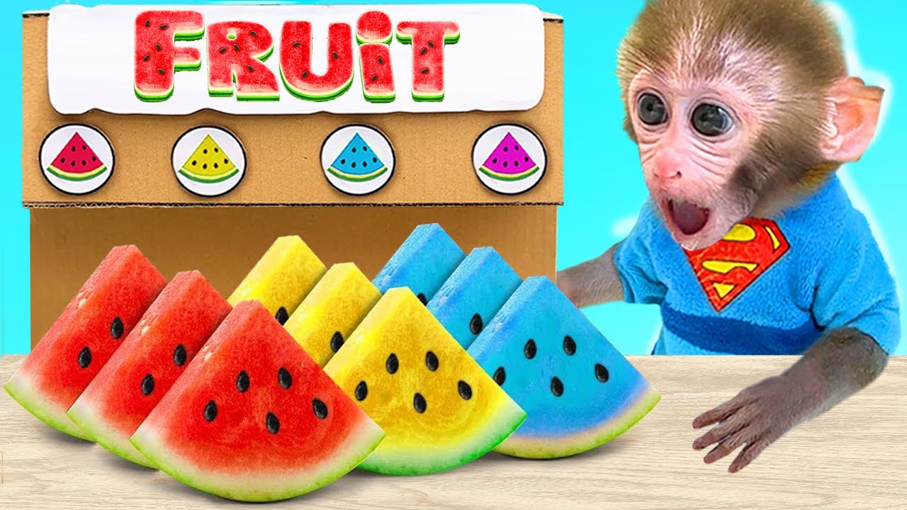 Monkey Baby Bon Bon takes the duck to toilet and eats watermelon with the puppy so yummy