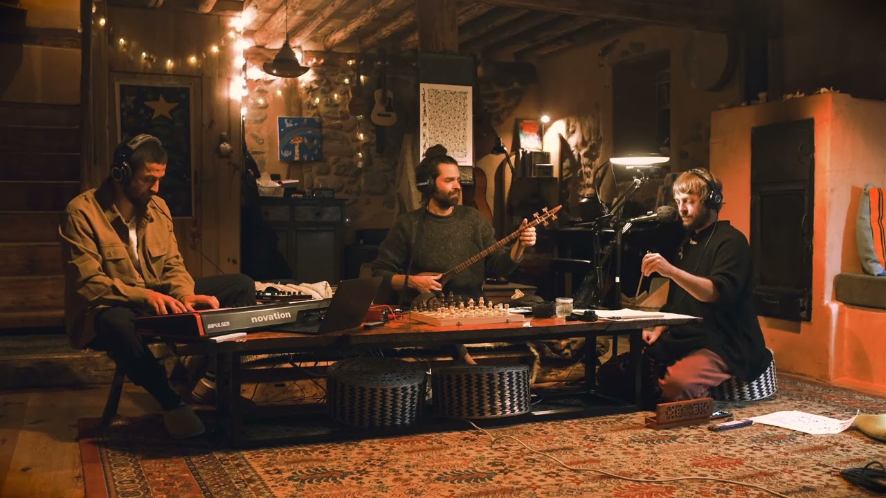 Home Tales Sessions #8 feat. Yotam Sivan | Rabab Chill Cozy Jam Session