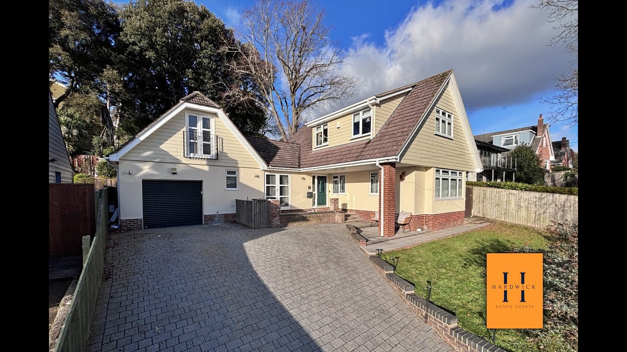 Barry Gardens, Broadstone