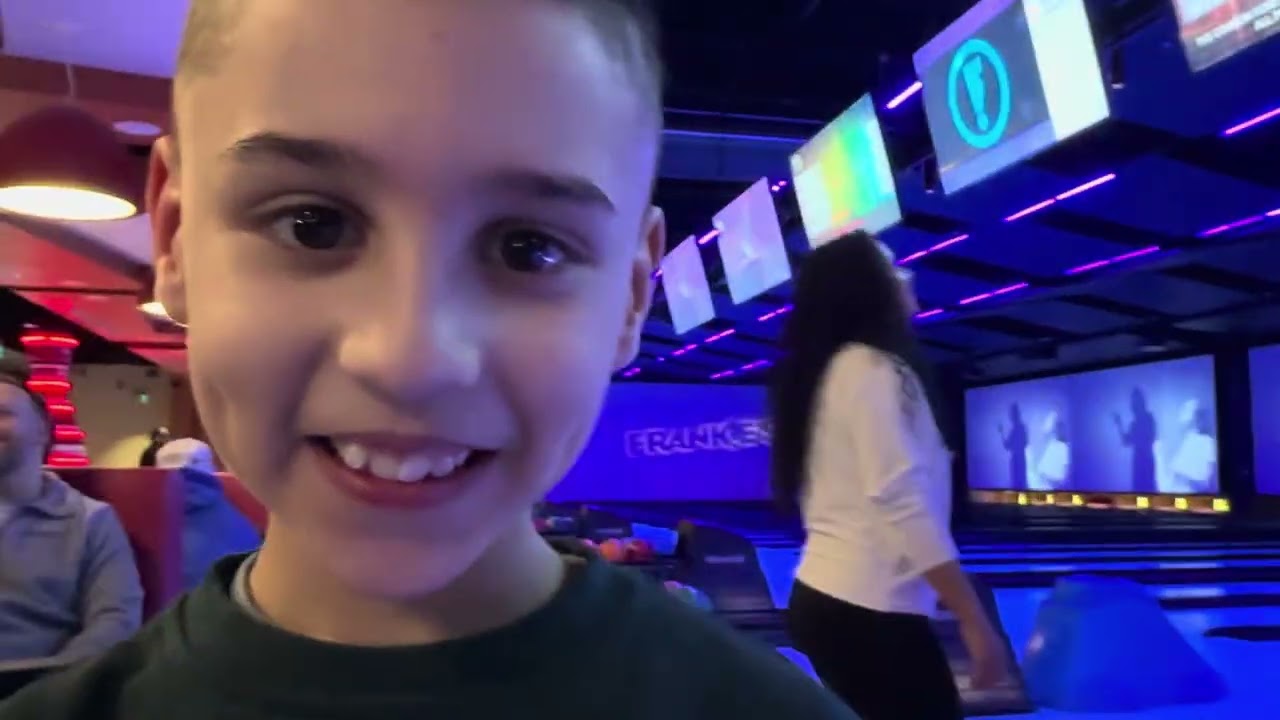 ￼Bowling