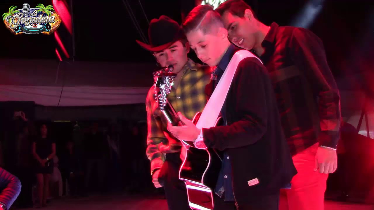 • ¡¡Un niño toca en el escenario con Los Plebes del rancho!!  | Feria de la Piedra Chimalhuacan 2018