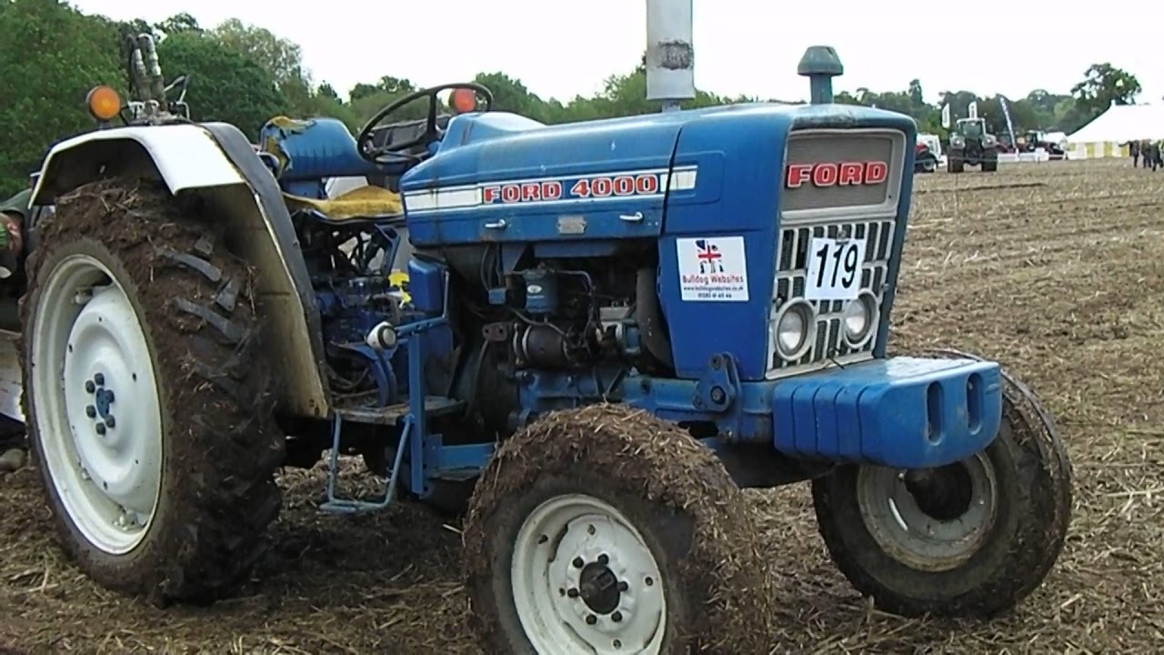 1975 Ford 4000 3.3 Litre 3-Cyl Diesel Tractor With Kverneland Plough