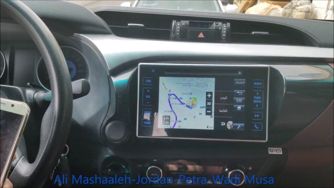 hilux 2016 screenتجربة  فيديو من الفلاش +خرائط الاندرويد+محطات فضائيه على شاشة هايلوكس 2016 الاصليه