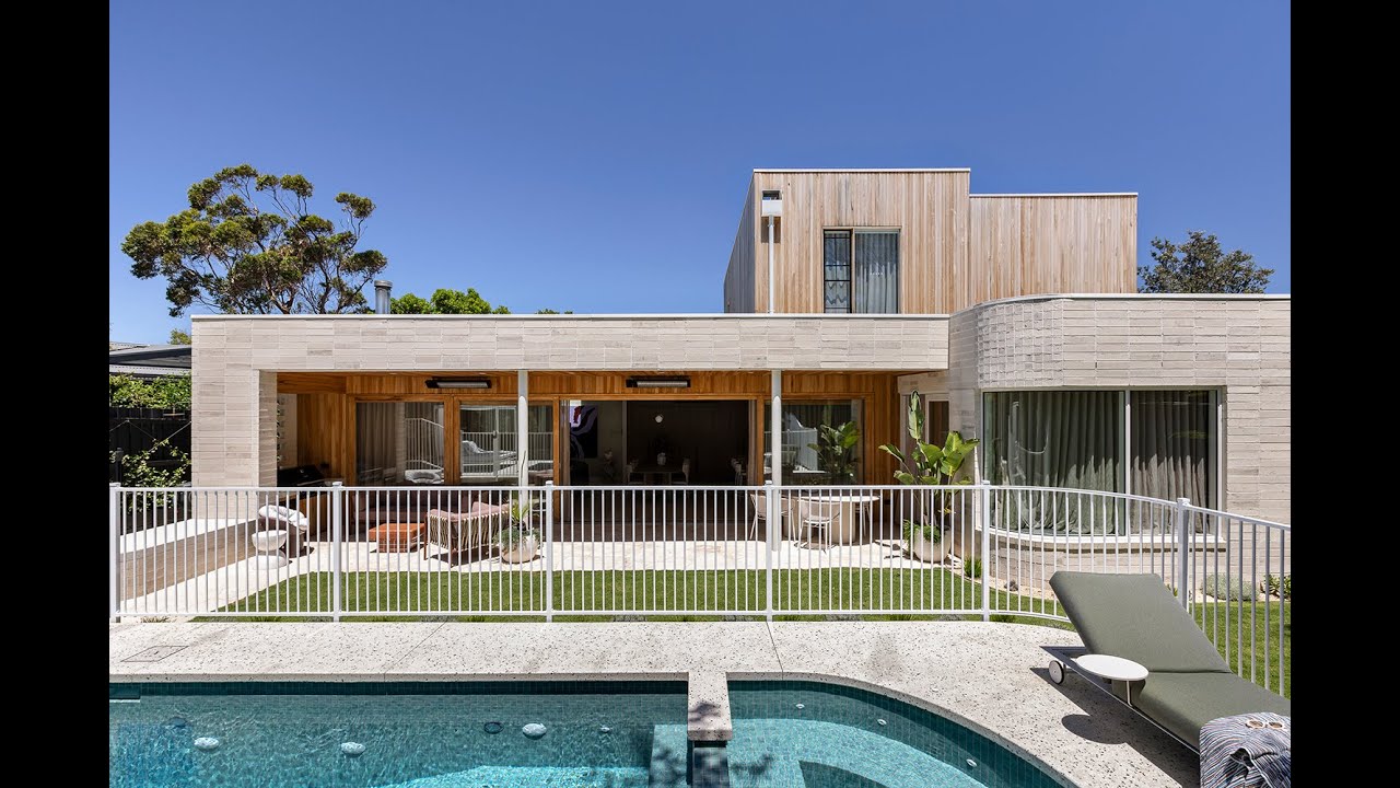 1 Hinkler House