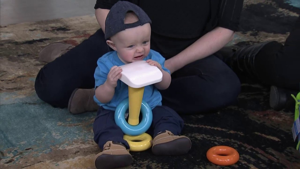8 toys to increase your baby's intelligence, motor skills + creativity