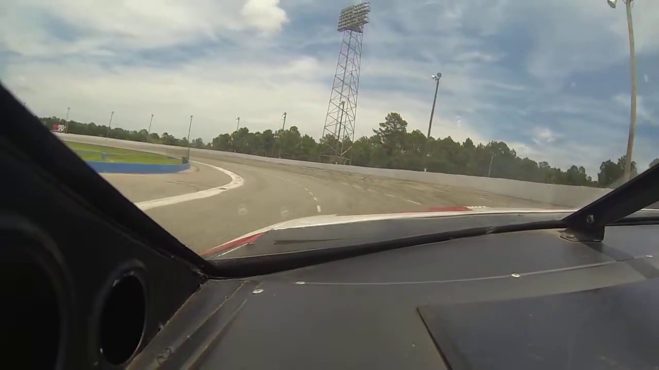 VTUBER DRIVES A NASCAR RACECAR!