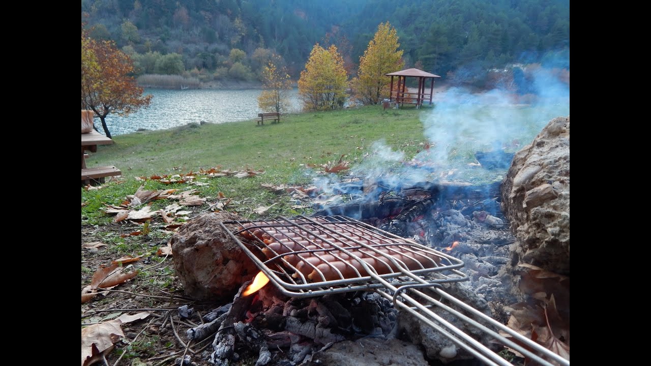 Bushcraft cooking and a road trip in a lake (Λίμνη Τσιβλού)