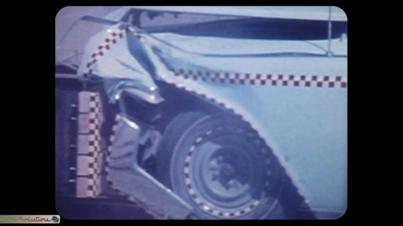 LINCOLN CONTINENTAL HEAD ON CRASH -- VINTAGE FOOTAGE