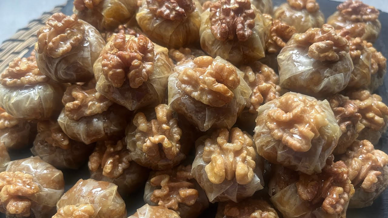 بسيطلات اللوز و الجوز معسلين مقرمشين بحشوة جد مميزة (pastillas aux amandes et aux  noix )💯👍🏽🔔