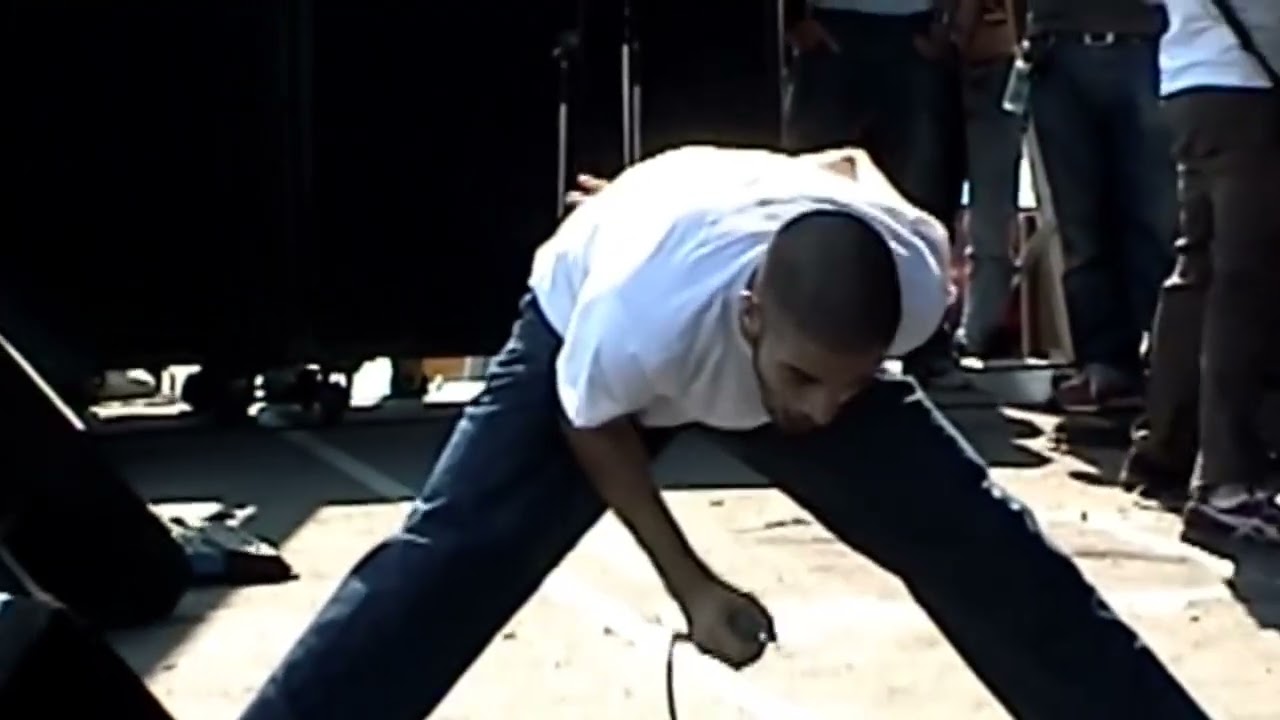 Glassjaw: Tip Your Bartender Live (Ozzfest 02-03? reupload)