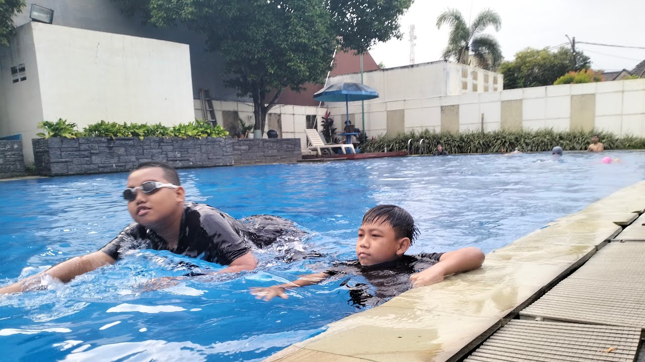 BERENANG BARENG KIANO SAHABAT ANDI